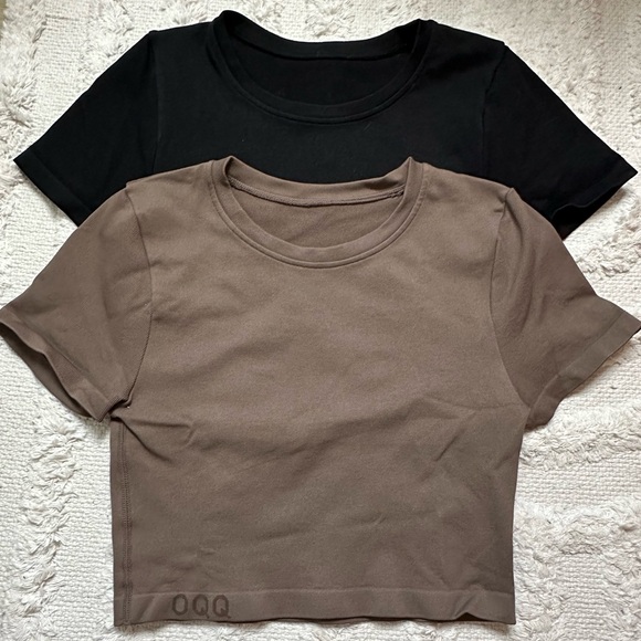 Cropped workout tee set - Picture 5 of 9